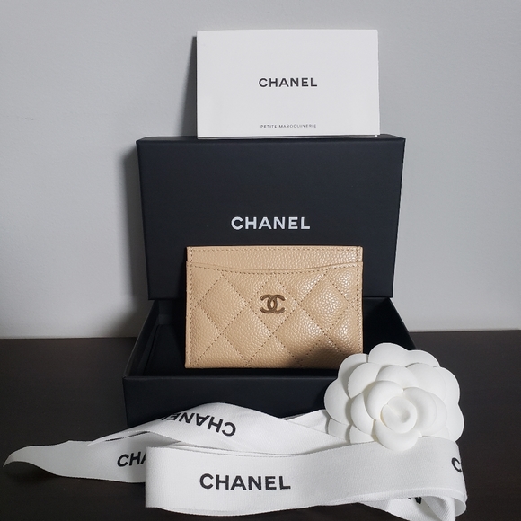 CHANEL Handbags - Chanel Beige Clair Classic Cardholder